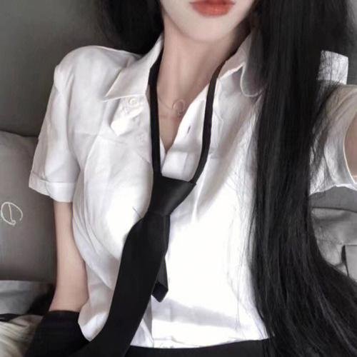 金发奇女